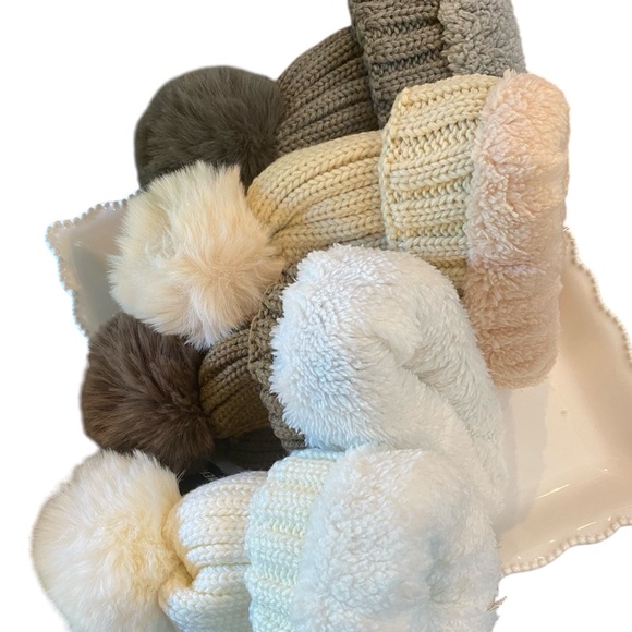 🌸Super Chunky Knit  Comfy Adult Hat Pom - Picture 2 of 5